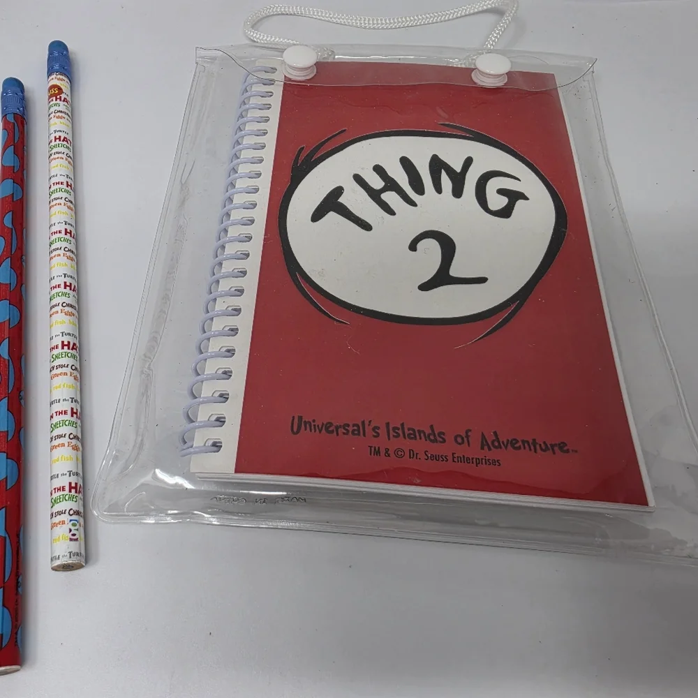 Universal Island of Adventure Thing 1 & 2 Souvenir Notebook Notepad Pen 6 x 4